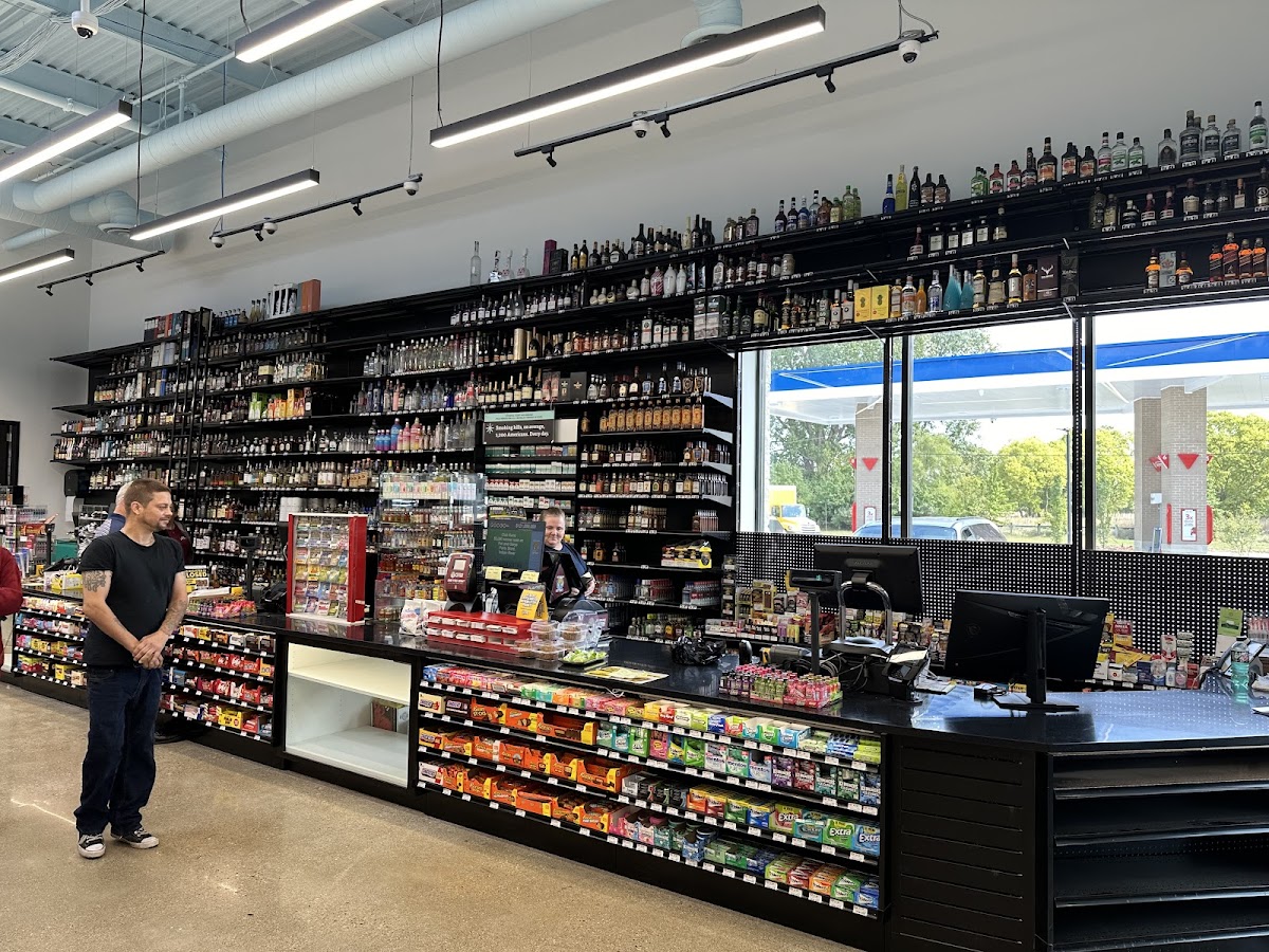 Round Haus Pizza & Party Shop